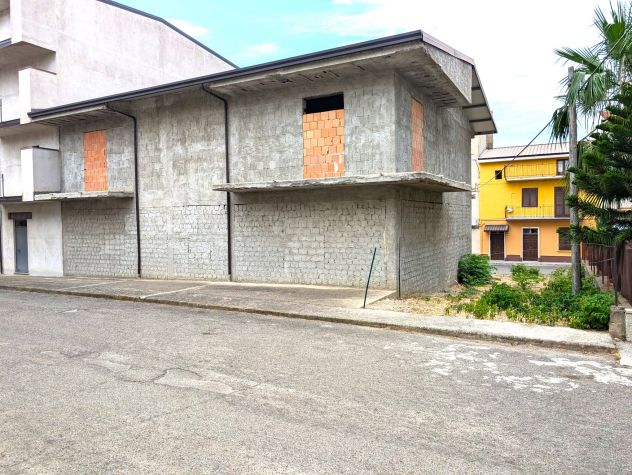 Lauropoli: Fabbricato rustico indipendente - Foto 4