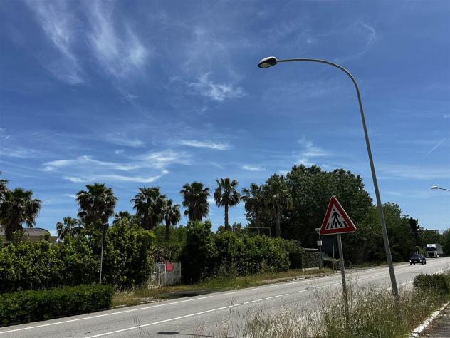Vendita Appartamento da 46 mq in Strada statale 16 con giardino - Foto 7