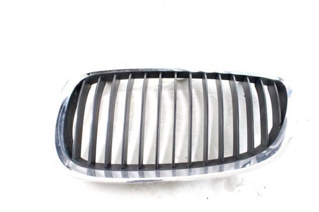 51137157275 MASCHERINA GRIGLIA RENE PARAURTI ANTERIORE LATO SINISTRO BMW SERIE 3 320D E92 2.0 D 130KW 6M 2P (2008) RICAMBIO USATO - Foto 2