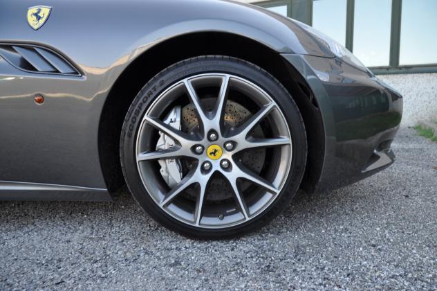 Ferrari California DCT - Foto 7