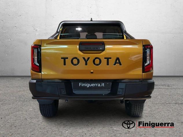 Toyota Hilux 2.8 DIESEL MILD HYBRID 48V 204 CV AUT INVINCIBLE - Foto 3