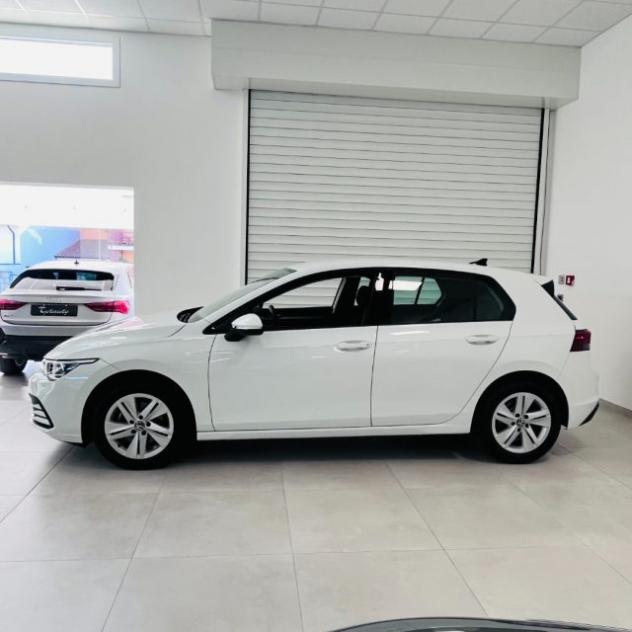 VOLKSWAGEN Golf 2.0 TDI DSG SCR Life rif. 24100231 - Foto 4