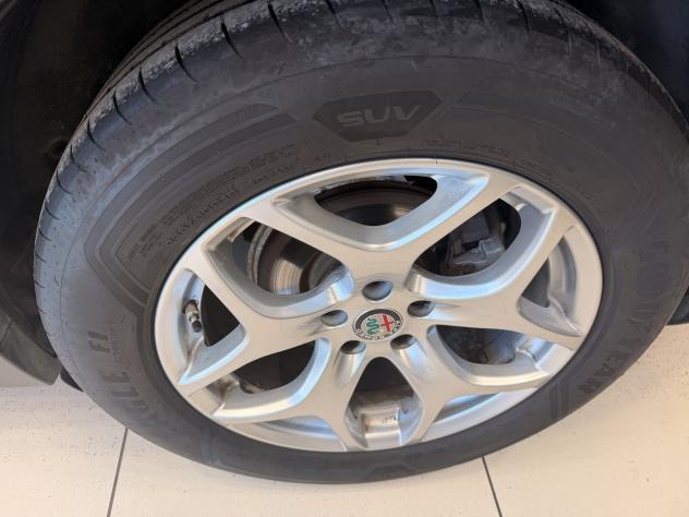 Alfa Romeo Stelvio 2.2 Turbo Diesel 160CV AT8 RWD Executive - Foto 9