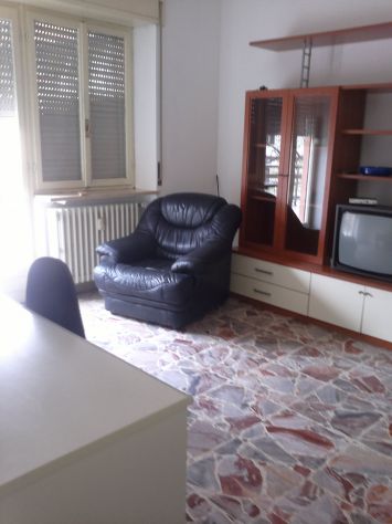 AFFITTO ALLOGGIO AD INSEGNANTI A CUORGNE' (TO) - Foto 4