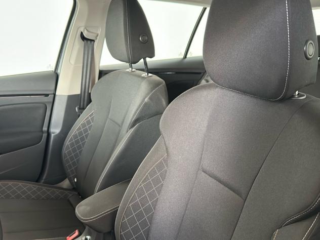 Škoda Kamiq 1.0 TSI 110cv Style - Foto 8