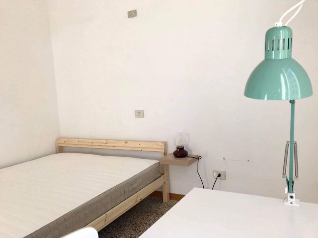 1 STANZA SINGOLA, STUDENTI O LAVORATORI, VIALE FORLANINI, 600 E - Foto 4