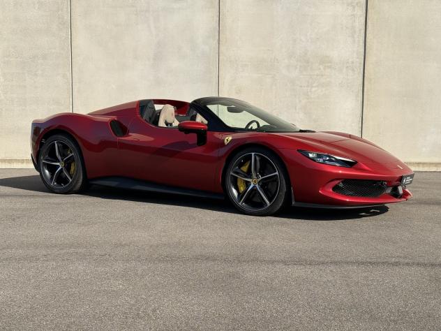 Ferrari 296 GTS 296 GTS - Lift - Led - Surround view