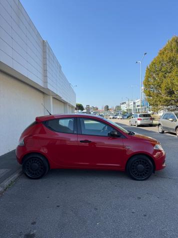 Lancia Ypsilon 1.2 69 CV 5 porte GPL Ecochic Gold - Foto 5