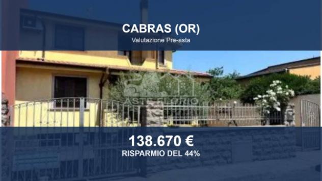 Immobile in asta di 251 m² con più di 5 locali e box auto in vendita a Cabras