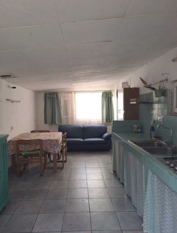 ZAGAROLO BILOCALE ARREDATO CON PICCOLO GIARDINO PRIVATO E POSTO AUTO. - Foto 5