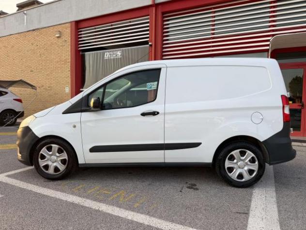 Ford Transit Courier 1.5 TDCI - Foto 3