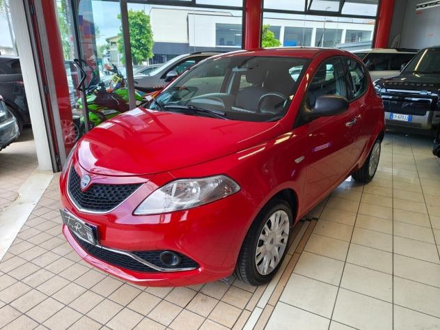 Lancia Ypsilon 1.3 MJT 16V 80 CV 5 porte S&S Platinum - Foto 2