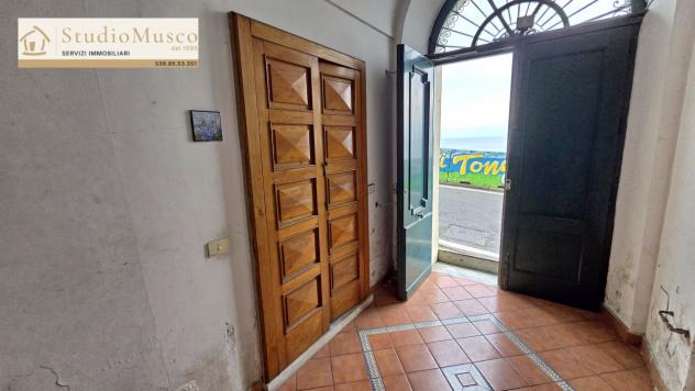 StudioMusco vende a Capri, su via Marina Grande, appartamento su due livelli. - Foto 4
