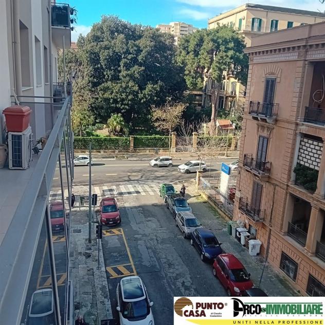 Ampio e luminoso Appartamento di 129 mq. in Via della Libertà - Foto 3