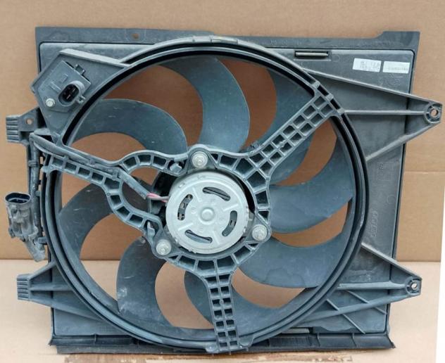 ELETTROVENTOLA RADIATORE COMPL.(per climatizzatore) 999-U1305054 Raffreddamento Termico Raffredamento Elettroventola FIAT - 500 / 500 C - 01-07-201