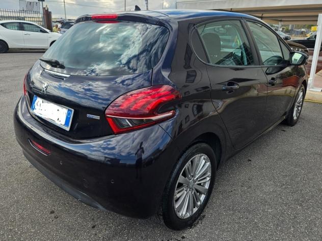 Peugeot 208 MOTORE NUOVO ! - Foto 2