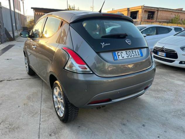 LANCIA Ypsilon 0.9 TwinAir 85 CV 5 porte Metano Ecochic Platinum rif. 24227903 - Foto 2