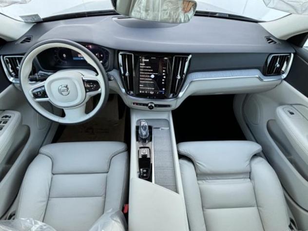 VOLVO V60 Cross Country MOD: V60 227 PLUS B4 AWD AUT rif. 19932527 - Foto 8