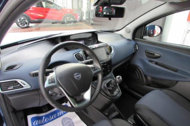 LANCIA Ypsilon 1.0 FireFly 70cv 5 porte S&S Hybrid PLATINO rif. 24131147 - Foto 8