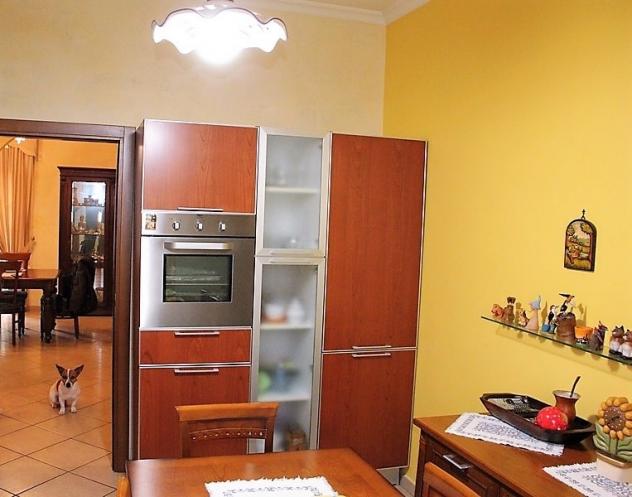 Orvieto centro - Vendesi appartamento al primo piano con garage, balcone, magazzino e orto - Foto 6