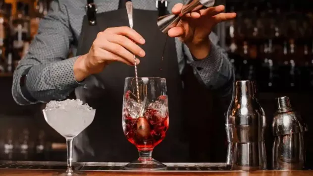 Corso di Barman/Barladies (preparazione e somministrazione di bevande e snack) - Foto 3