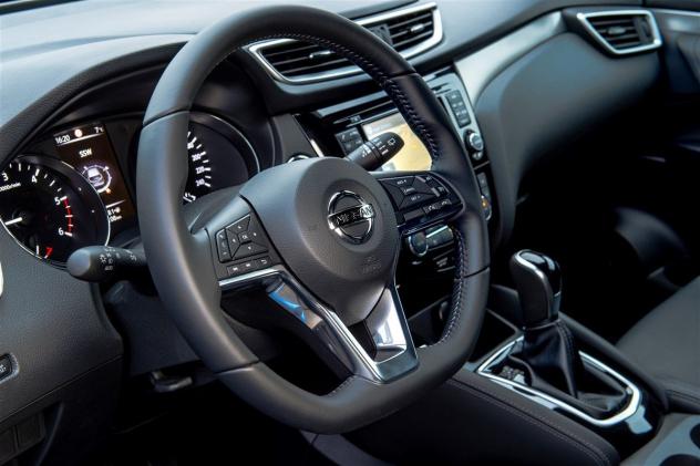 Nissan Qashqai II 2017 1.7 dci N-Motion 150cv - Foto 10