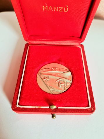 Giacomo Manzù medaglia argento 800 in perfette condizioni, - Foto 2
