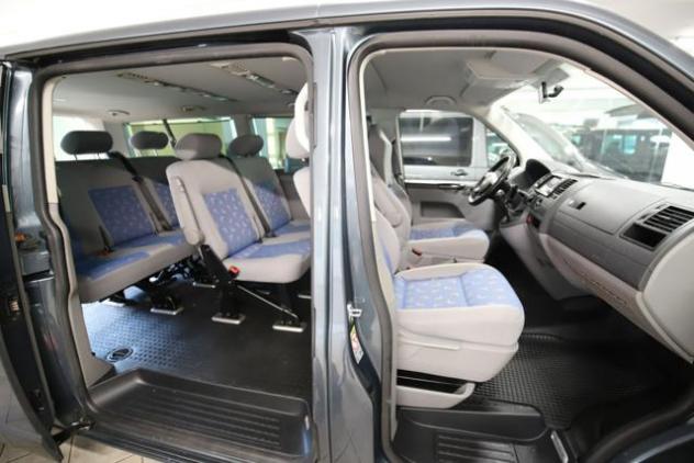 VOLKSWAGEN Caravelle 2.5 TDI/131cv PL 7Posti Full Full rif. 24140031 - Foto 6