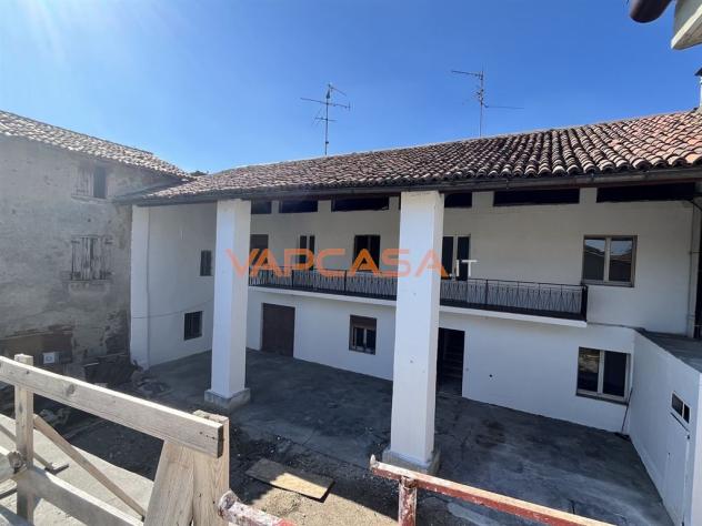 CASA INDIPENDENTE CON 2 APPARTAMENTI