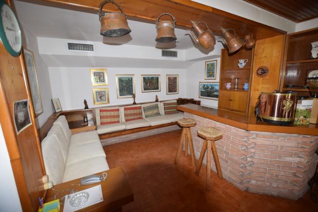 VILLA di 14 vani e di 880 mq (MASER) rif. DG034AB - Foto 3