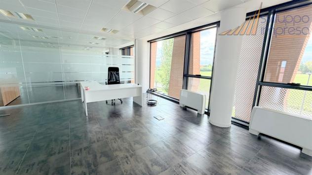 UFFICIO IN CENTRO DIREZIONALE IN AFFITTO A BERNAREGGIO - Foto 2