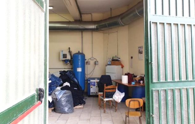 Locale ad uso artigianale nel "condominio Elettra" - Foto 7