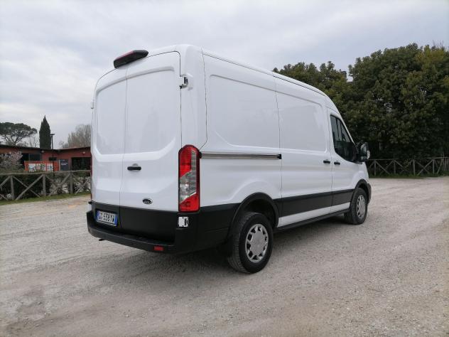 Ford Transit 330 2.0 tdci MHEV 130cv trend L2H2 E6.2 - Foto 2