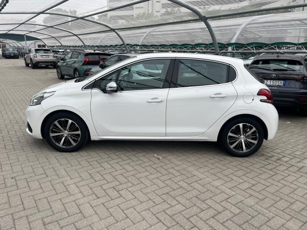 Peugeot 208 1.2 PureTech 82cv Allure - Foto 5