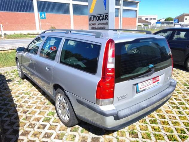 VOLVO V70 2.4i turbo 20V cat T Optima rif. 23885416 - Foto 4