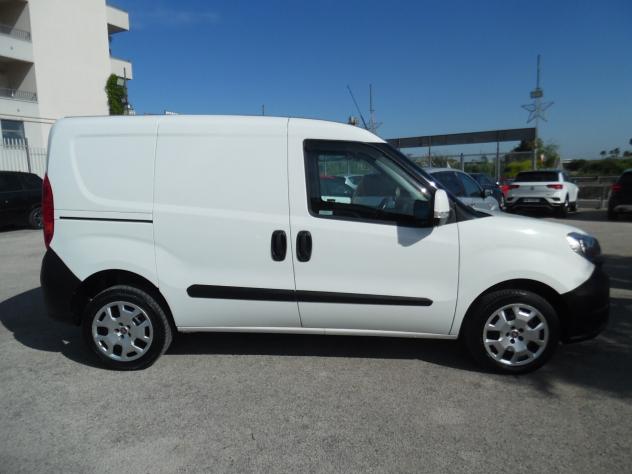 Fiat Doblo 1.4 T-Jet Natural Power PC-TN Cargo Lamierato SX - Foto 9