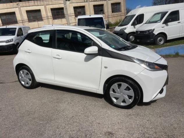 TOYOTA Aygo 1.0 VVT-i 69 CV 5 porte rif. 23444791 - Foto 2