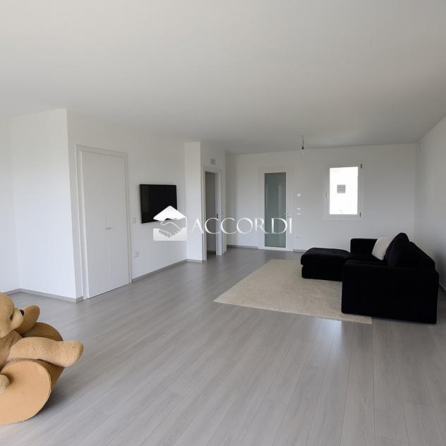 CASA INDIPENDENTE di 5 vani e di 400 mq (MASER) rif. BL082 - Foto 4