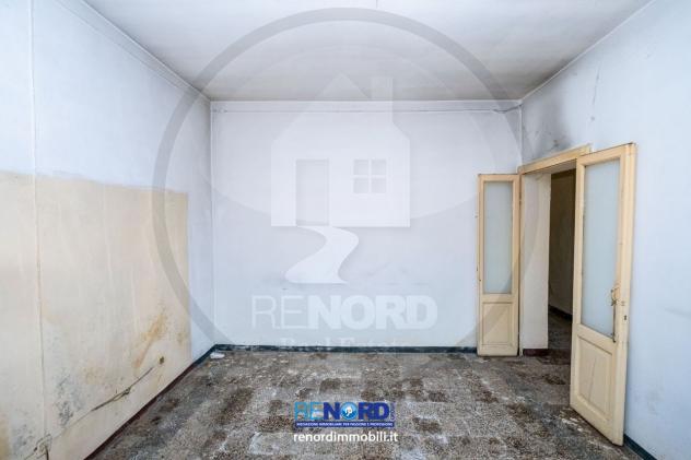 RIF. CC6262 - VALLE SALIMBENE - Villa indipendente suddivisa in due appartamenti, box auto, due cantine, ripostiglio e cortile privato. - Foto 14