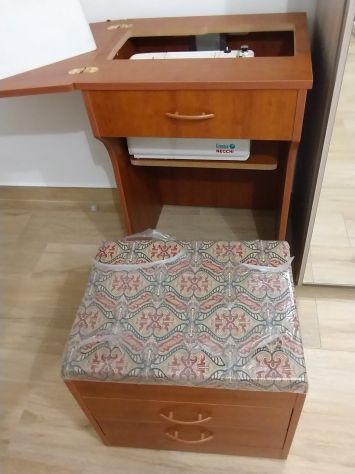 Vendo macchina da cucire Necchi mai usata - Foto 5