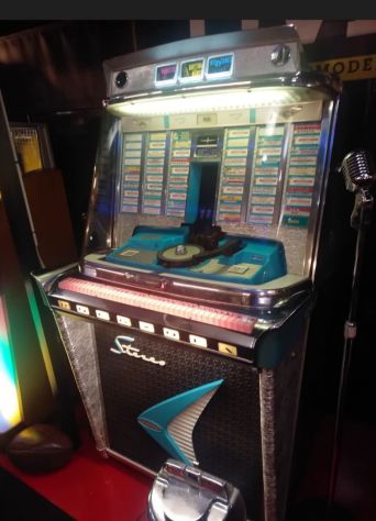 Modernariato juke box ed oggetti del 900’ - Foto 3