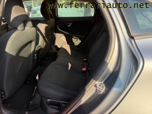 VOLVO V40 D2 Geartronic Momentum NEOPATENTATI rif. 23997591 - Foto 8