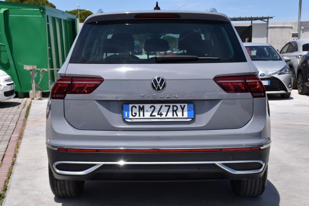 Volkswagen Tiguan 2.0 TDI 150 CV SCR DSG Elegance *LUCI AMBIENTE, TELECAMERA* - Foto 5