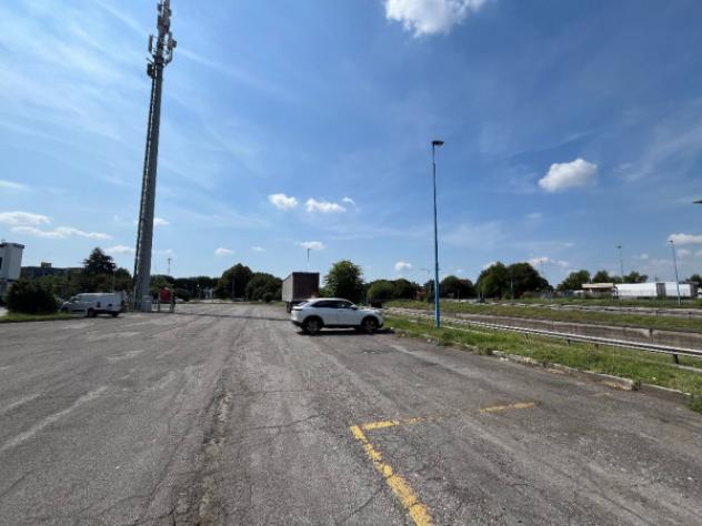 Immobile di 1500 m² con 3 locali in vendita a Brescia - Foto 5