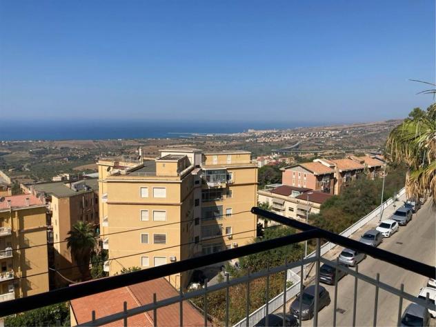 Zona di prestigio appartamento signorile,panoramico,ben arrdato. - Foto 14