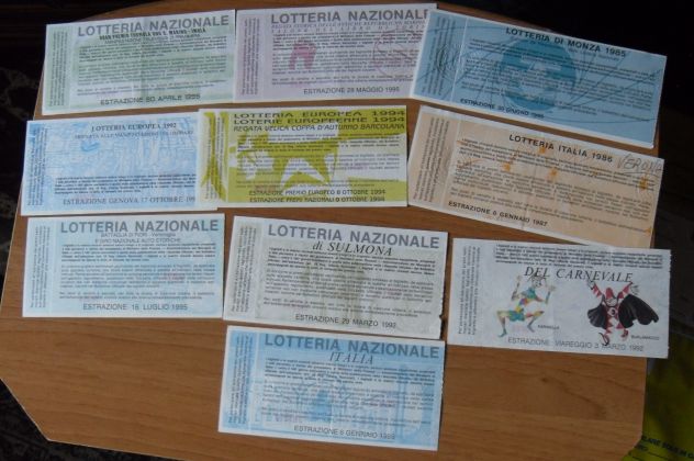 10 BIGLIETTI CON TAGLIANDO LOTTERIE NAZIONALI ITALIANE DAL 1985 AL 1995 - - Foto 3