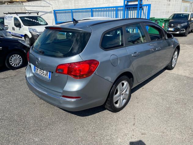 OPEL ASTRA 2.0 CDTI SW AUTOM ANNO 2013 - Foto 6