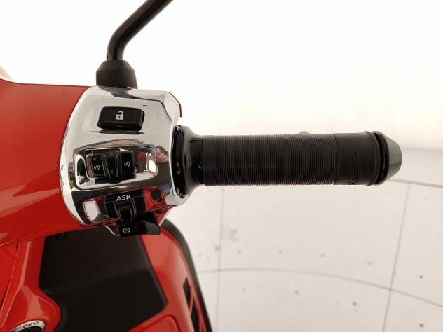 Vespa AMG GT VESPA GTS SUPSPORT 125 E5 RST22 ARANCIO - Foto 9