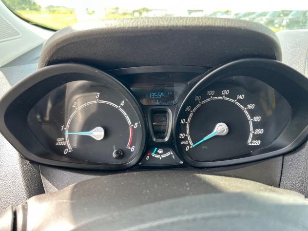 Ford Transit Courier 2018 1.5 tdci 75cv Trend E6.2 - Foto 8