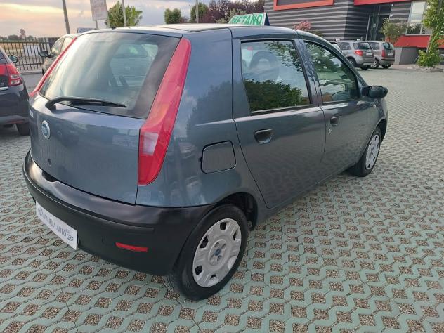 Fiat Punto 1.2 5 porte Active Natural Power - Foto 4